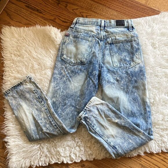 BDG Urban Outfitters Acid Wash High Rise Slim Straight Jeans Size 24 - Picture 3 of 11